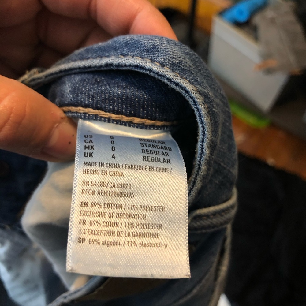 AMERICAN EAGLE Tomgirl distressed skinny jeans G6 - Picture 8 of 9